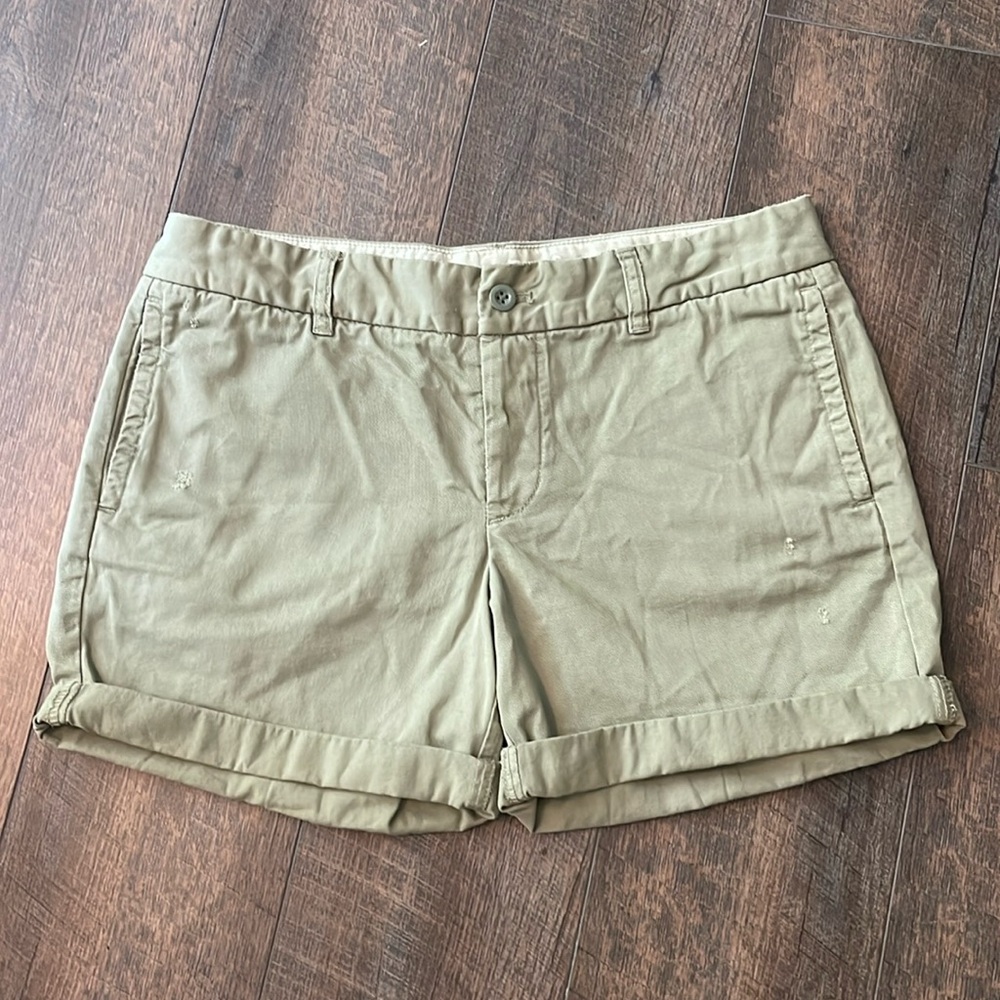 J. Crew Broken-In Boyfriend Distressed Olive Shorts Size 6